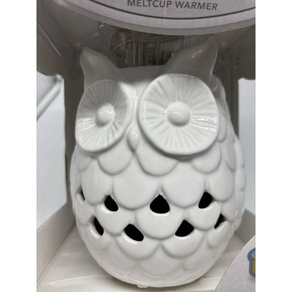 Yankee Candle Owl Scenterpiece Wax Warmer With LED LIGHTS NEW IN BOX!